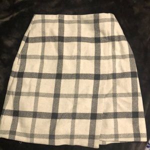 UNIQLO skirt with pockets